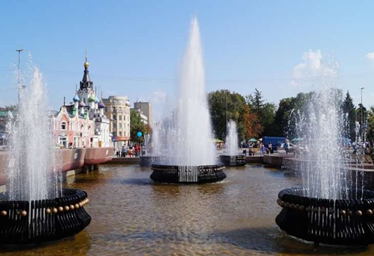 Площадь Рахманинова и фонтан мелодий